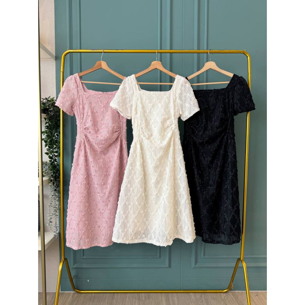 Belle Drape Waist Textured Dress - Dress Brukat 3D Elegan dengan Furing Premium - Import
