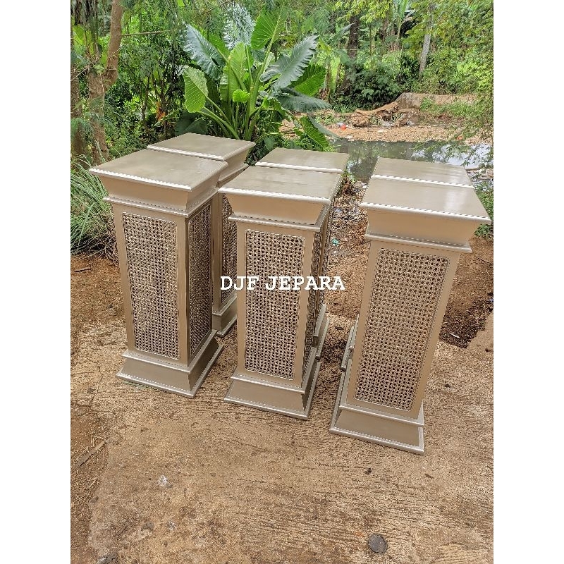 Vas bunga rotan pelaminan / Vas bunga kotak / Vas bunga pelaminan / Pot bunga pelaminan/ Pot bunga r