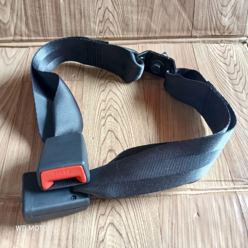 Stik Tangkai Seat Belt Seatbelt Lock Kunci Inova Innova Avanza Xenia Rush Terios Agya Calya Wuling O