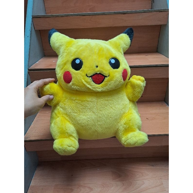 boneka pikachu tomy vintage jumbo 40 cm