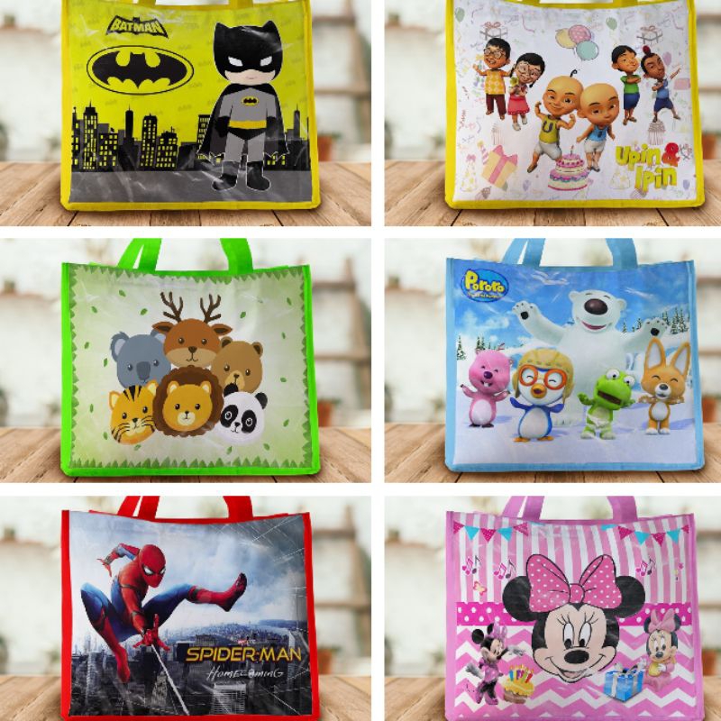 

Tas Goodie Bag Ultah Anak Gambar Karakter | Souvenir Ulang Tahun Anak | Tas Hampers