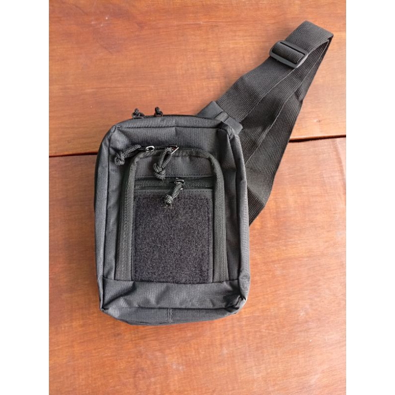 Tas Selempang Kulit Hitam/holster/tas senjata