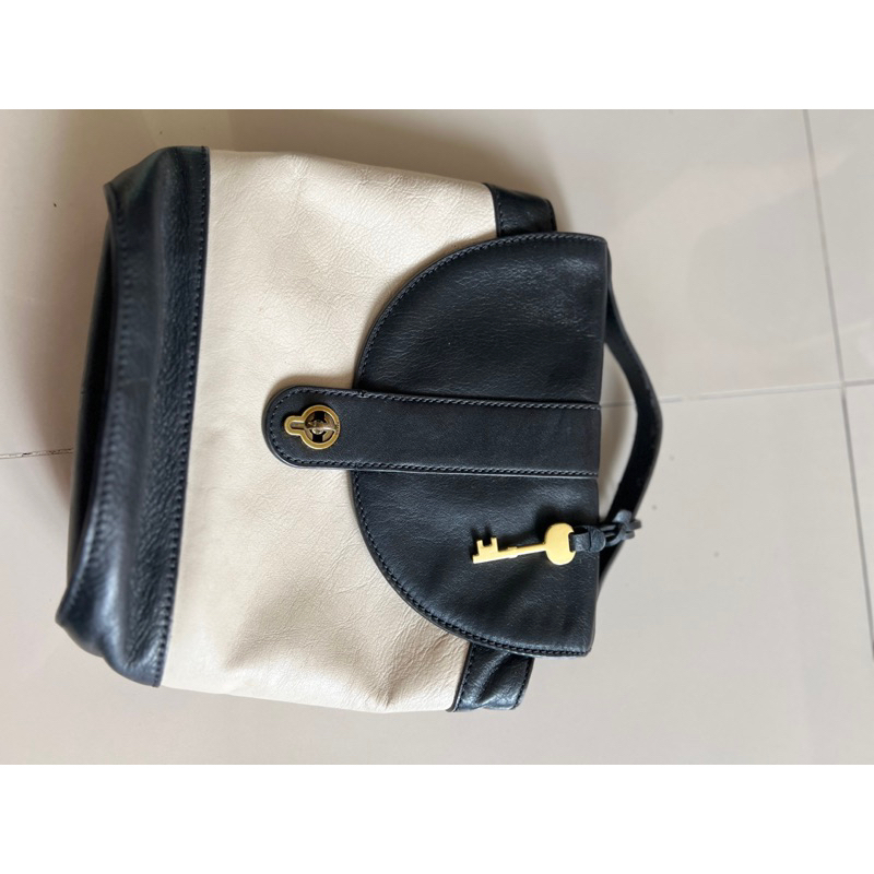 preloved tas fossil bucket