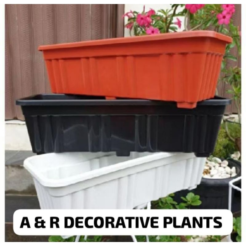 FOR SALE POT TANAMAN HIAS LEE KWAN YEW WARNA HITAM DAN PUTIH // POT UNTUK RANAMAN MENJUNTAI LEE KWAN