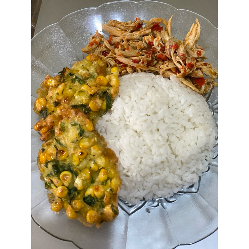 

nasi dengan lauknya