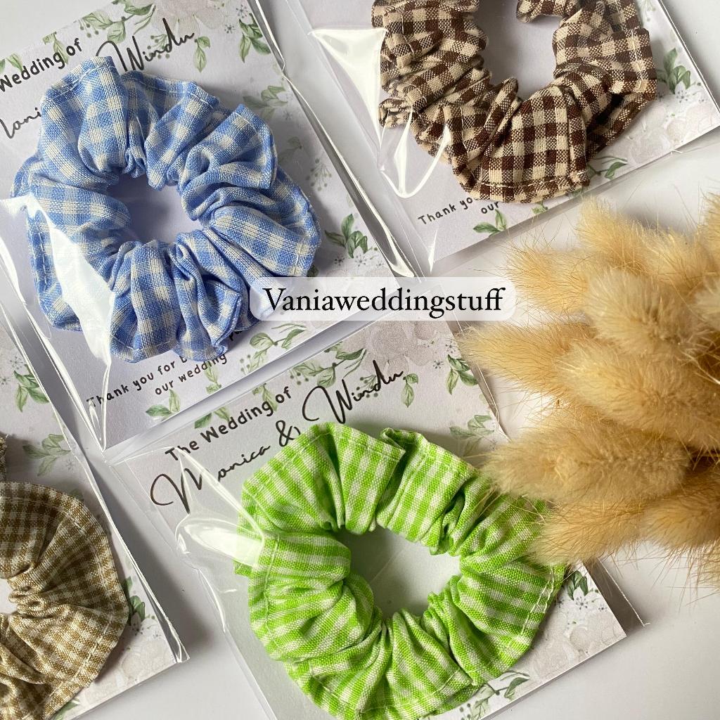 Souvenir Wedding scrunchie | Souvenir pernikahan unik | souvenir aesthetic