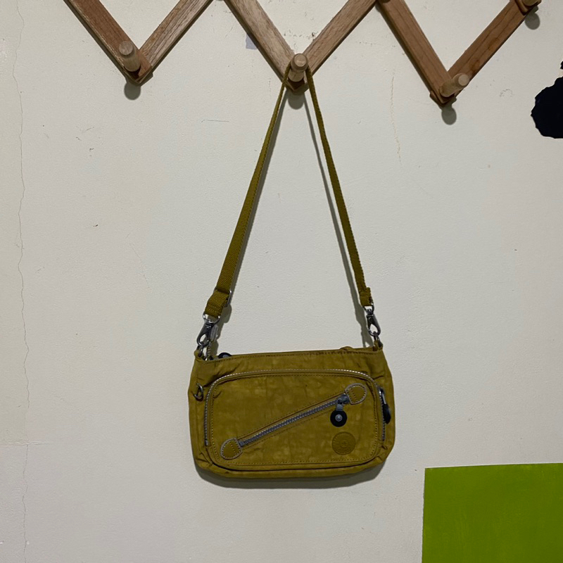 Preloved kipling original tas hp nilon