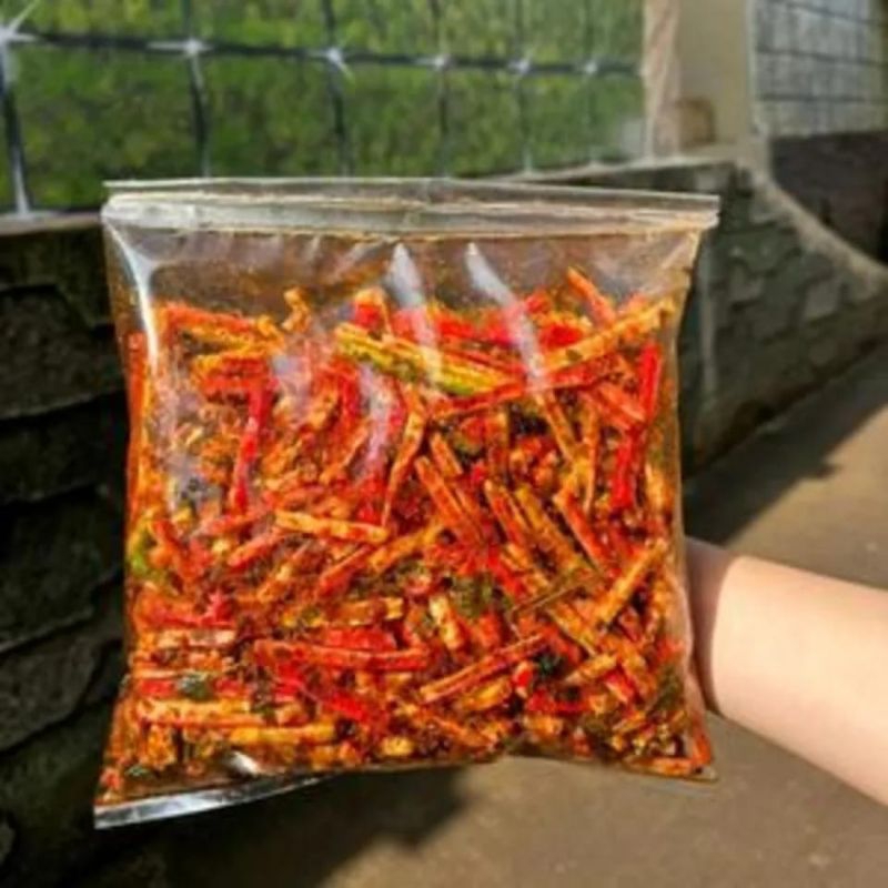 

kerupuk seblak betoon atau kerupuk jaat daun jeruk 500 gram