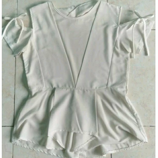 Blouse Putih Polos Wanita / Atasan Putih Wanita