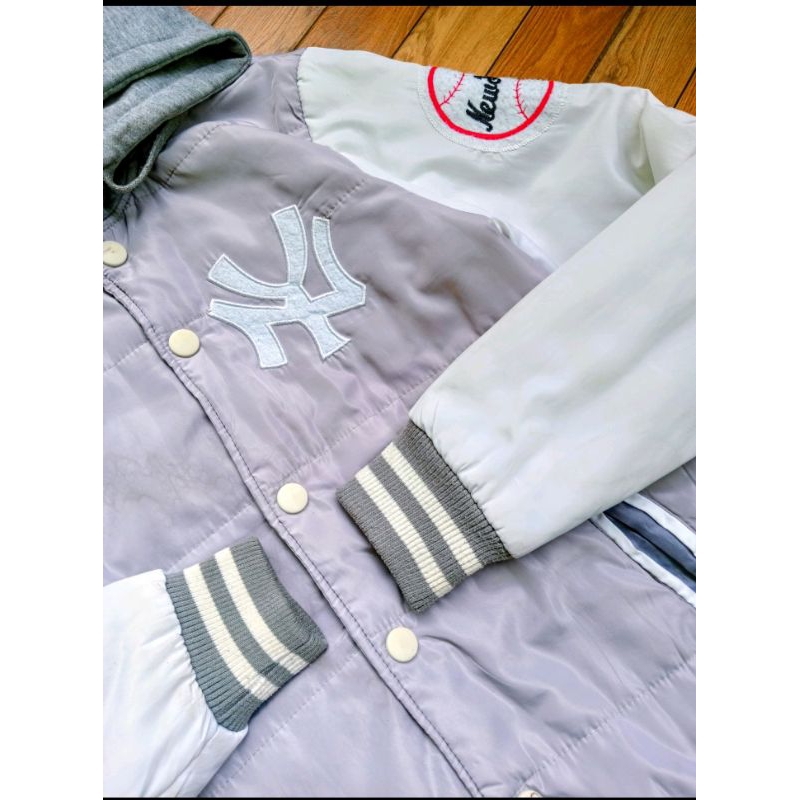 Varsity Satin NY (New York)