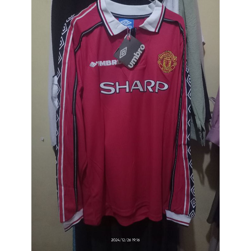 Manchester united//Emyu//MU Treble 98 Longsleeve Size L