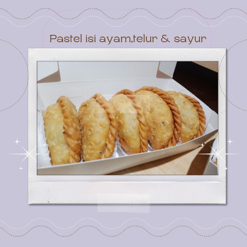 

pastel ayam, telur ,sayur