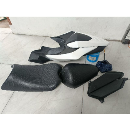 Body Belakang Ninja Mono PNP Vixion NVA NVL Body Belakang