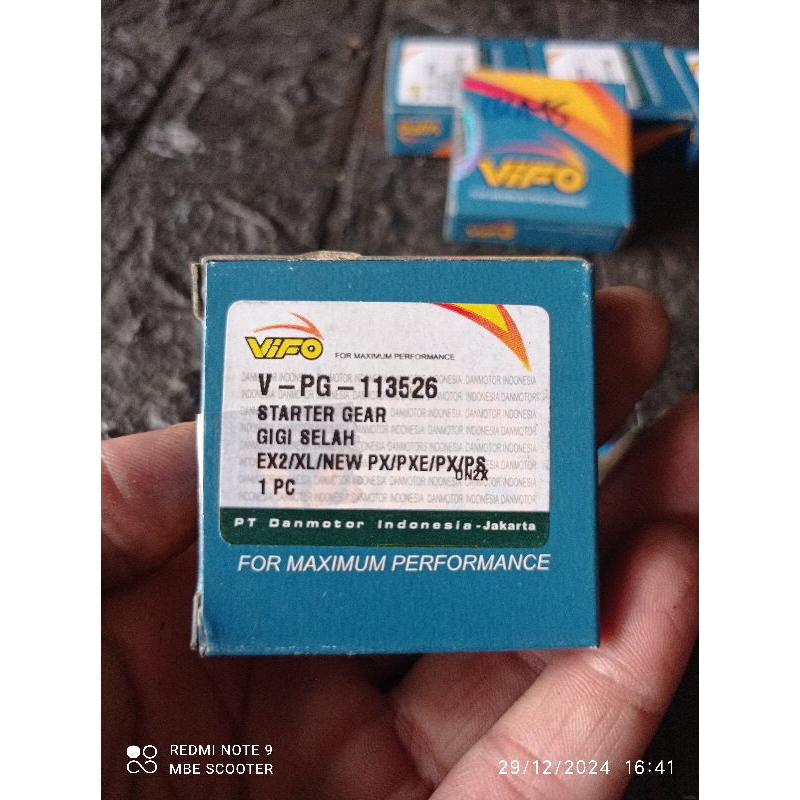 Gigi selagi gigi selahan vespa Excel exlusif Strada