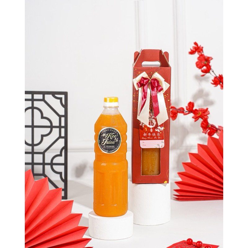 

Hampers Imlek 500ml 1 botol (isi Tiga Rasa Martele)