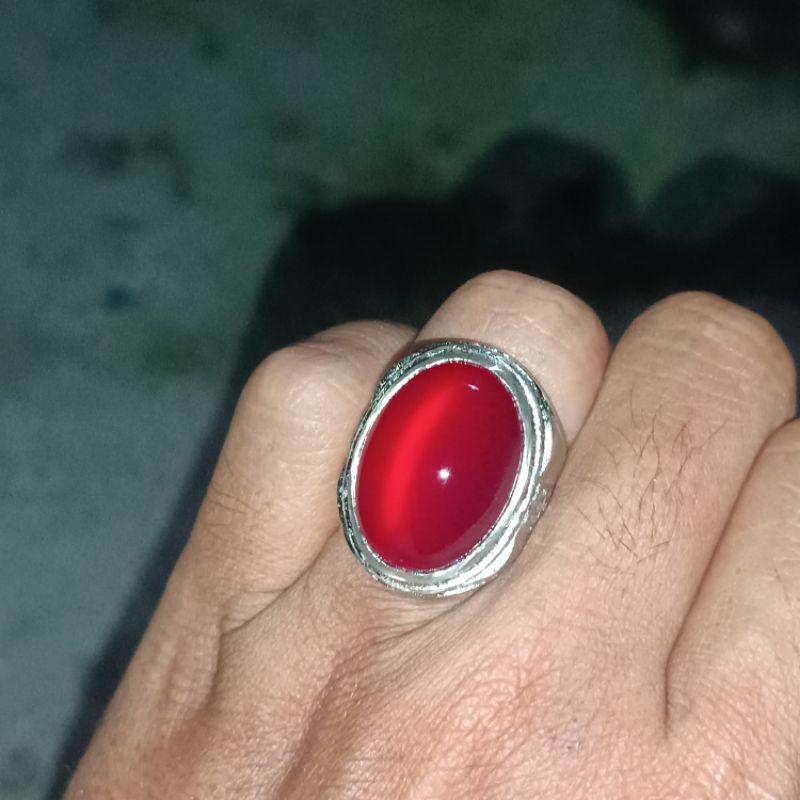 batu cempaka merah giwang cat eye