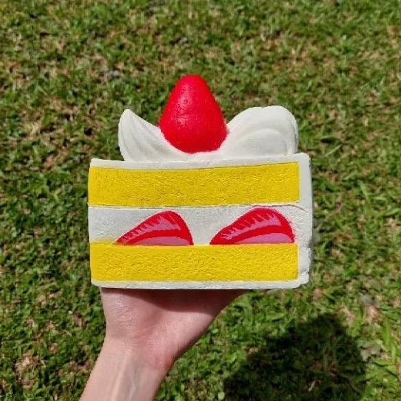 Squishy Kiibru Strawberry Cake