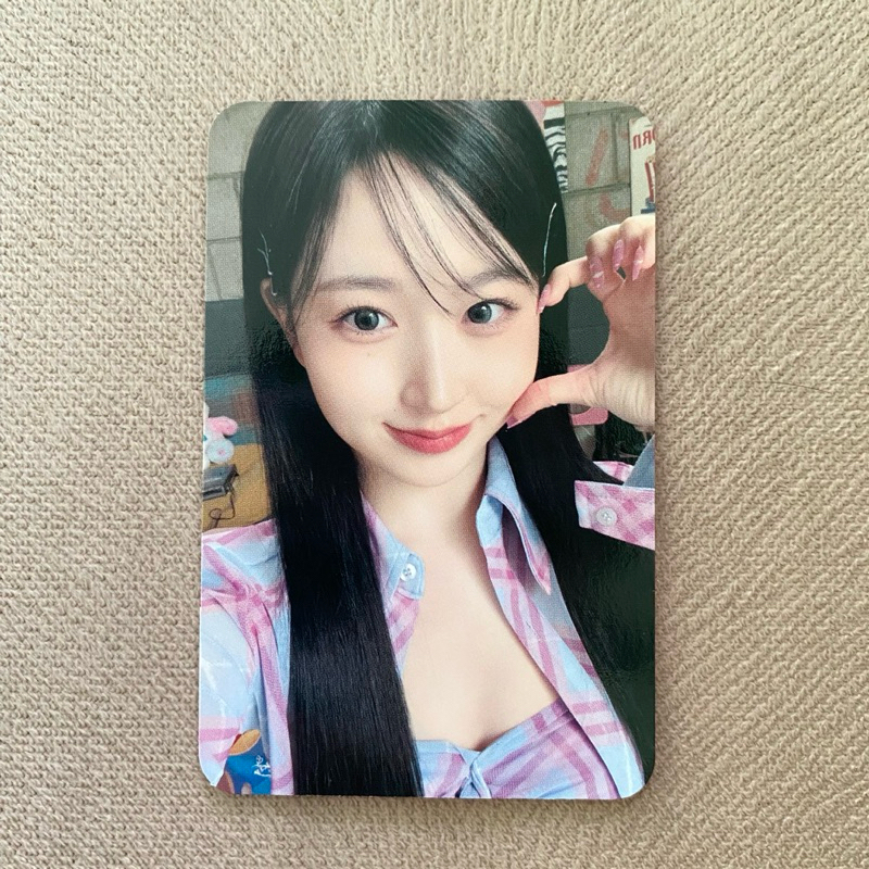 nmixx haewon jyp shop seasons greetings 2023 sg23 girls over flowers pc photocard
