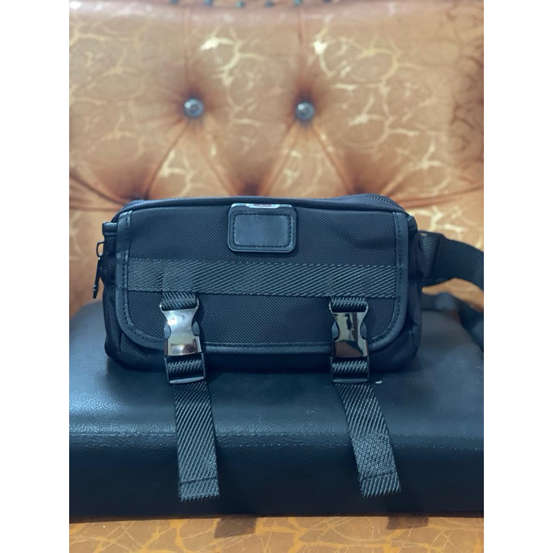 Waistbag brand Tumi
