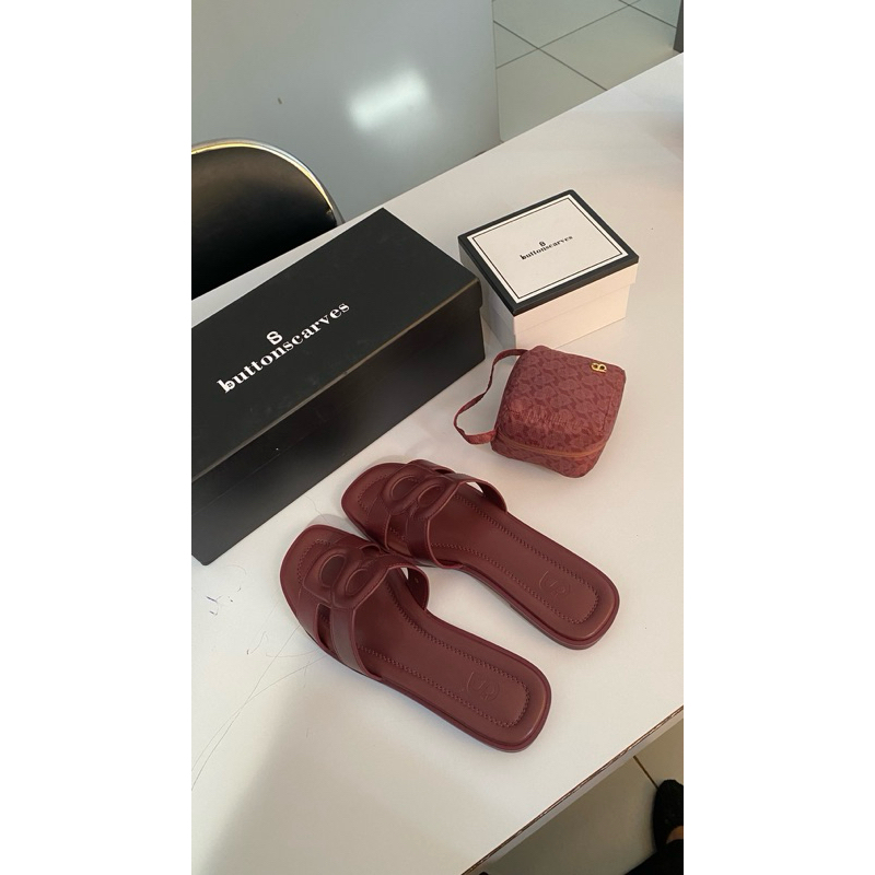 preloved kefi sandal maroon