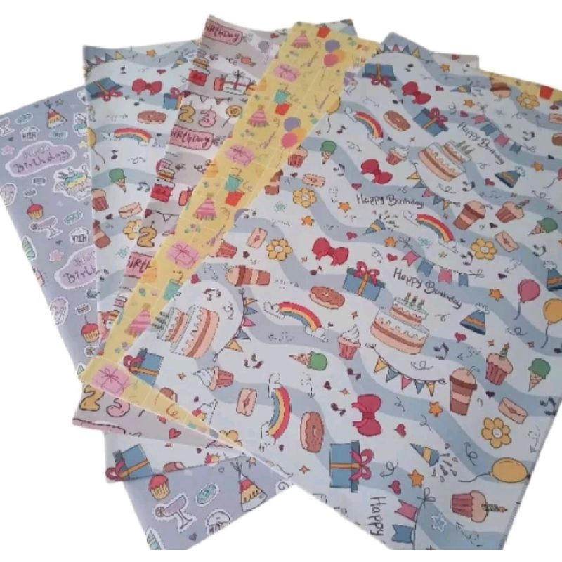 

iDk90 kertas kado kiky 1 pak isi 50 lembar, motif campur