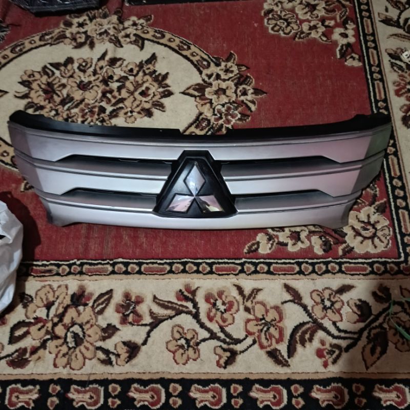 grill all new Pajero sport 2021-2022-2023