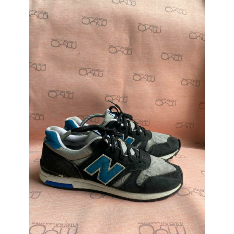 SEPATU NB 565 SECOND