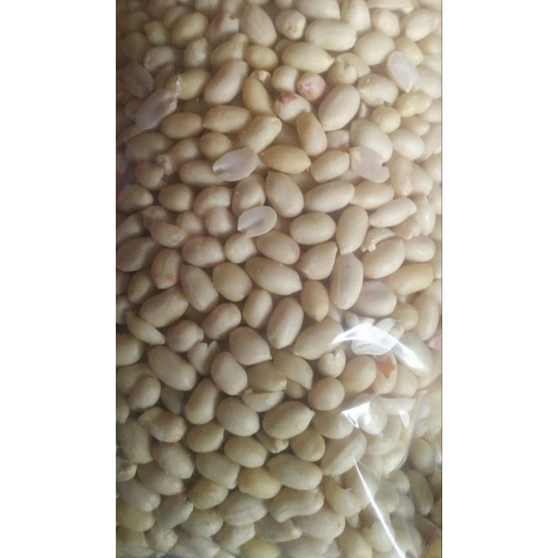 

kacang tanah kupas mentah 1kg