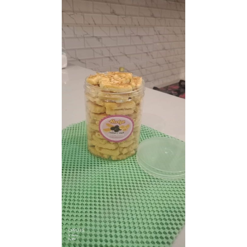 

kue kering Castengel toples thin 800ml