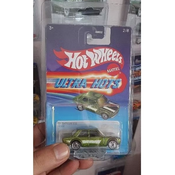 Hotwheels ultra hot Datsun 510 (base besi)