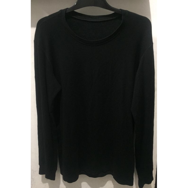 Uniqlo Heattech Crewneck/Sweatshirt Preloved