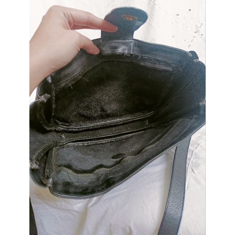 tas kulit asli hitam medium selempang