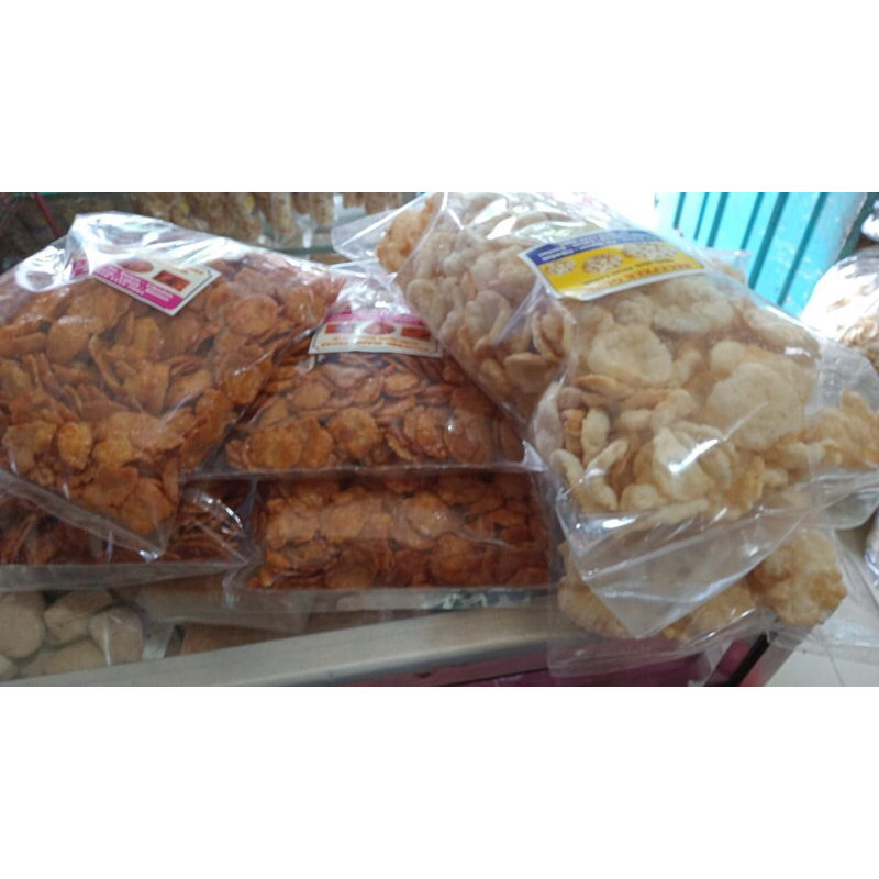 

keripik Belinjo pedas gurih Lebak Banten