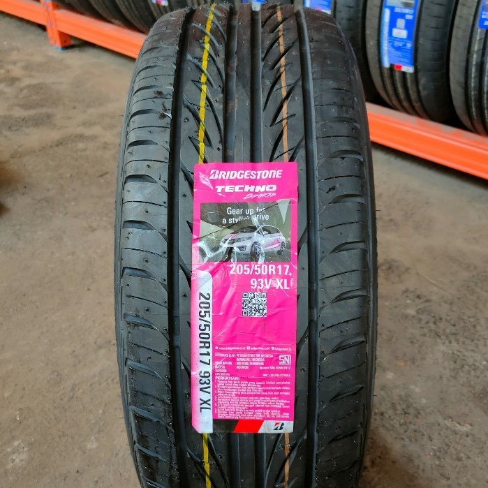 Bridgestone Techno Sport 205/50 R17 Ban Mobil