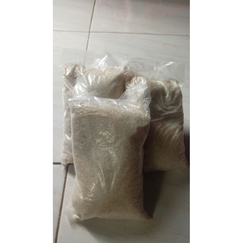 

gula pasir putih manis kemasan 500 gram atau kemasan ½kg
