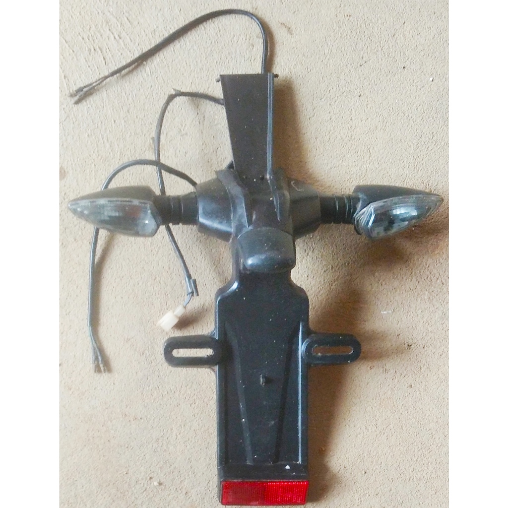 Spakbor belakang yamaha r15 original slebor belakang yamaha r15 old original