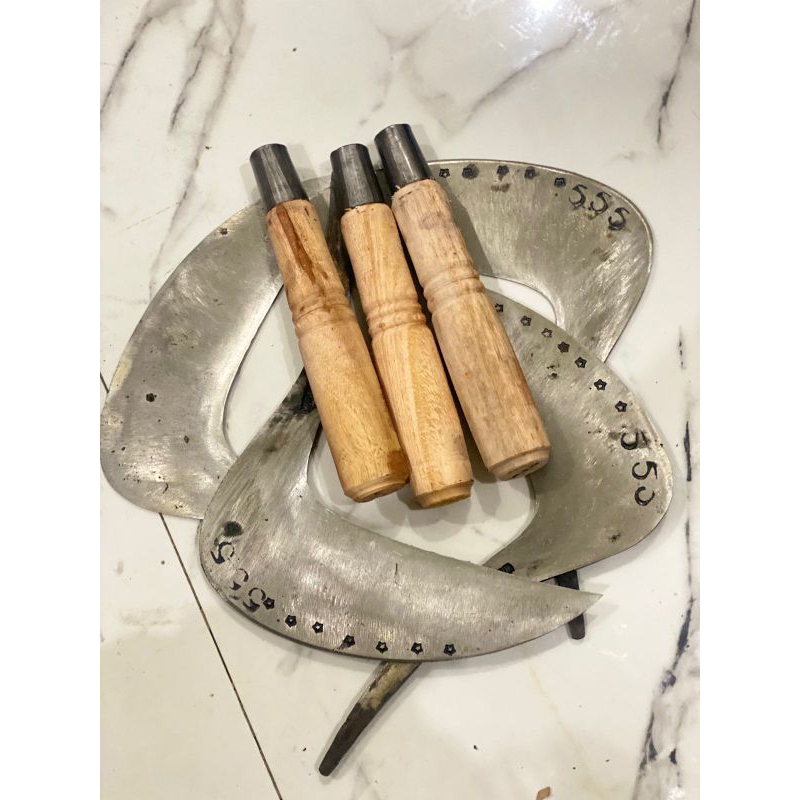 

Set Alat Pemotong Buku 555