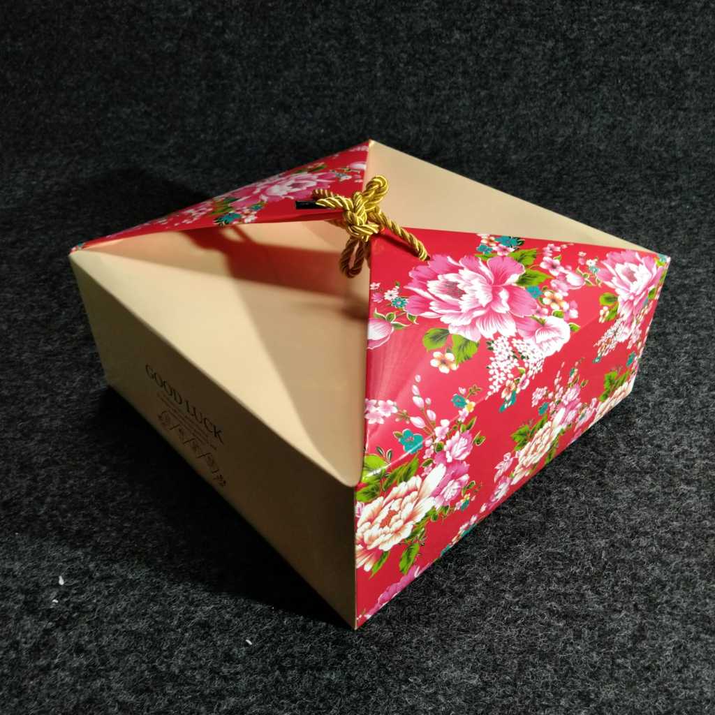 

CNY Hampers Box / Kotak Hampers Imlek Bunga