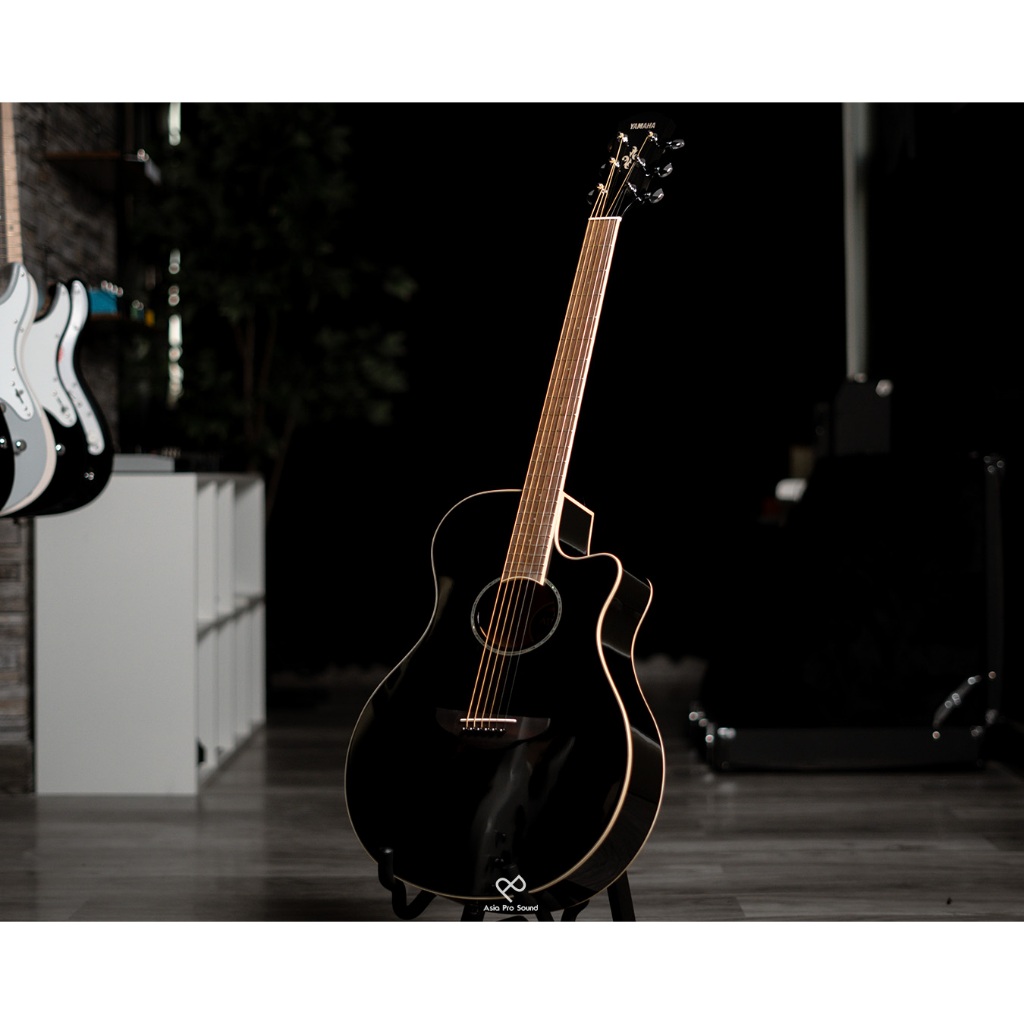 YAMAHA APX600 / APX 600 / APX-600 ACOUSTIC ELECTRIC GUITAR ORIGINAL