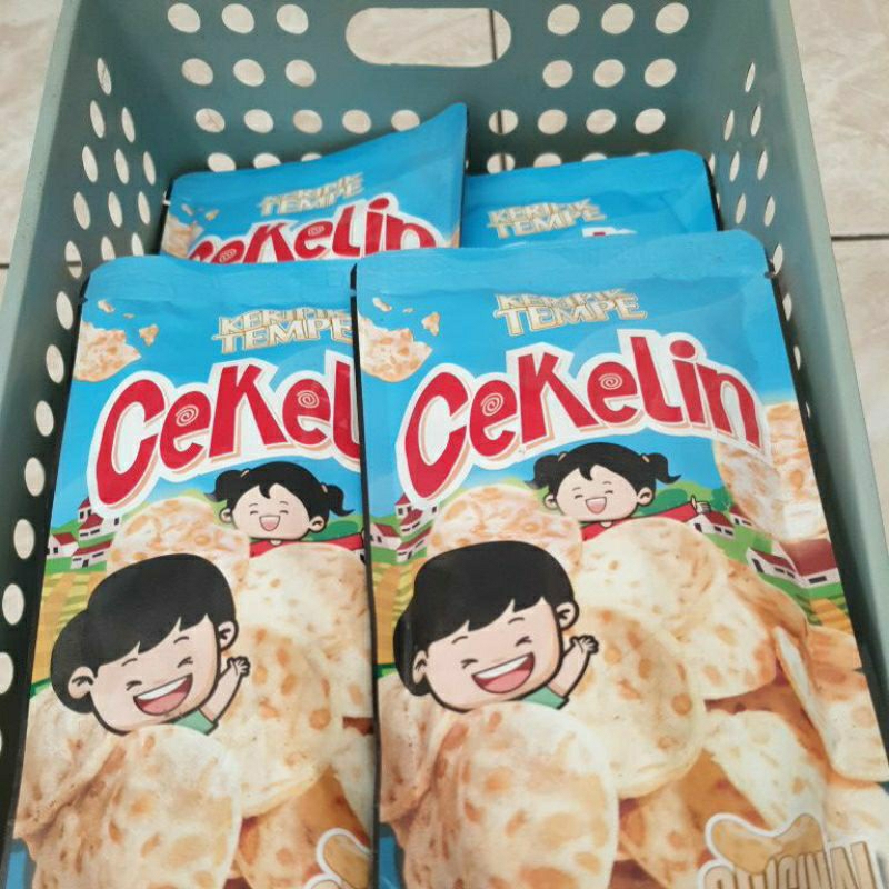 

Cemilan Tempe keripik CEKELIN ada 2 varian rasa Renyah gurih aneka varian rasa