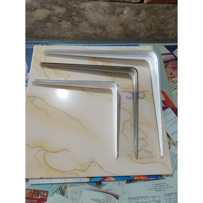 siku rak putih besi / siku rak dinding / siku sokong plat putih tebal / siku rak putih tebal besi L 
