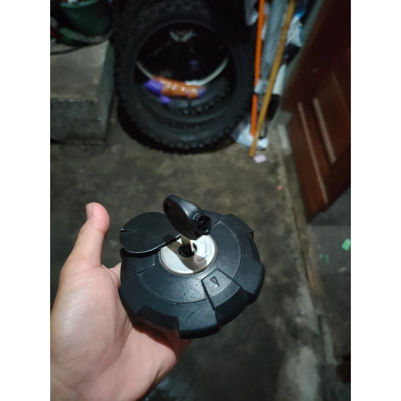 tutup tangki crf 150L original set kunci