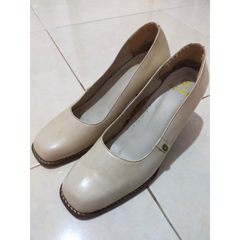 Preloved sepatu Aigner Made in Germany