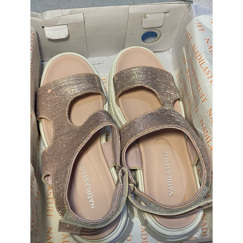 (PRELOVED) sepatu sandal pink nadilastuff