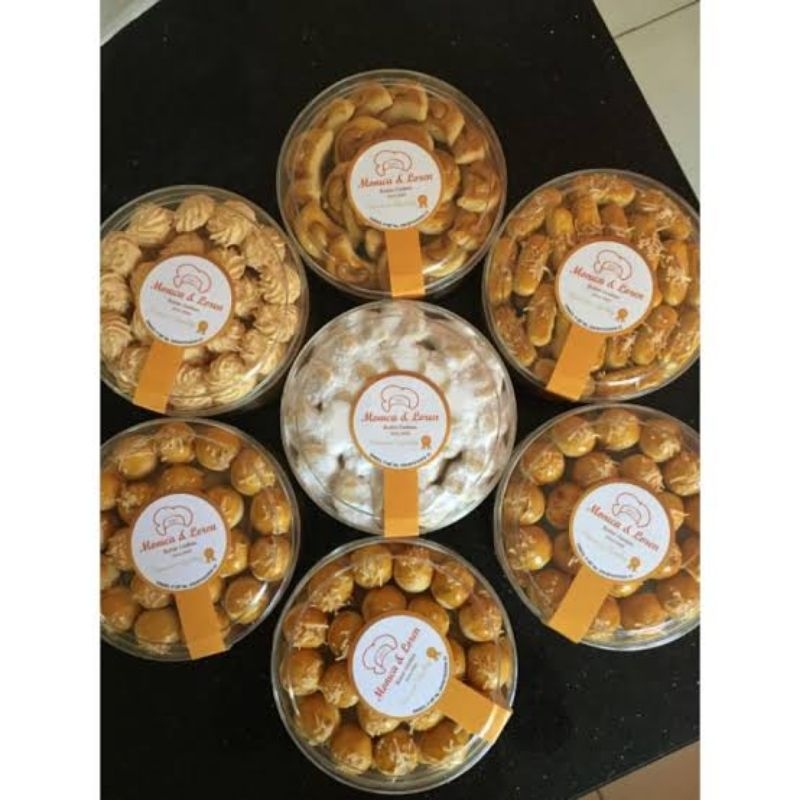 

KUE KERING MONICA LOREN HAMPERS LEBARAN