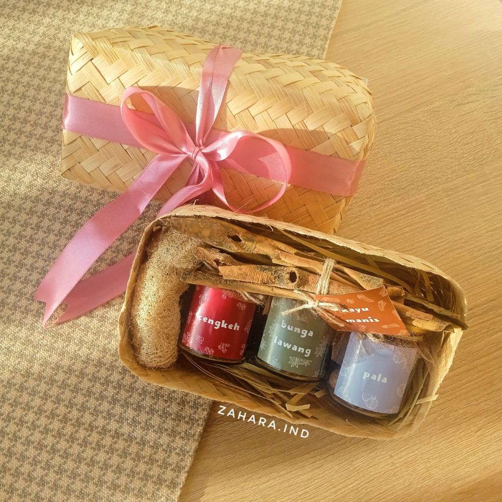 

Zahara Gift Hampers - [ORCHID]