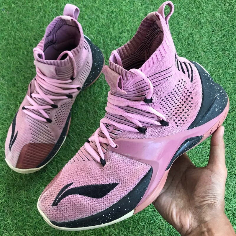 Sepatu Basket Li-Ning preloved size 43