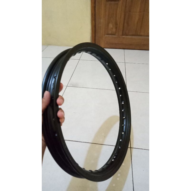 velg Yoko anodize baru warna hitam kondisi mulus