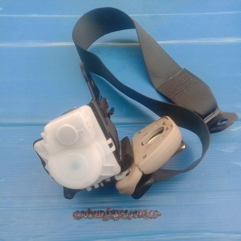 sabuk pengaman otomatis mobil avanza dan lainnya