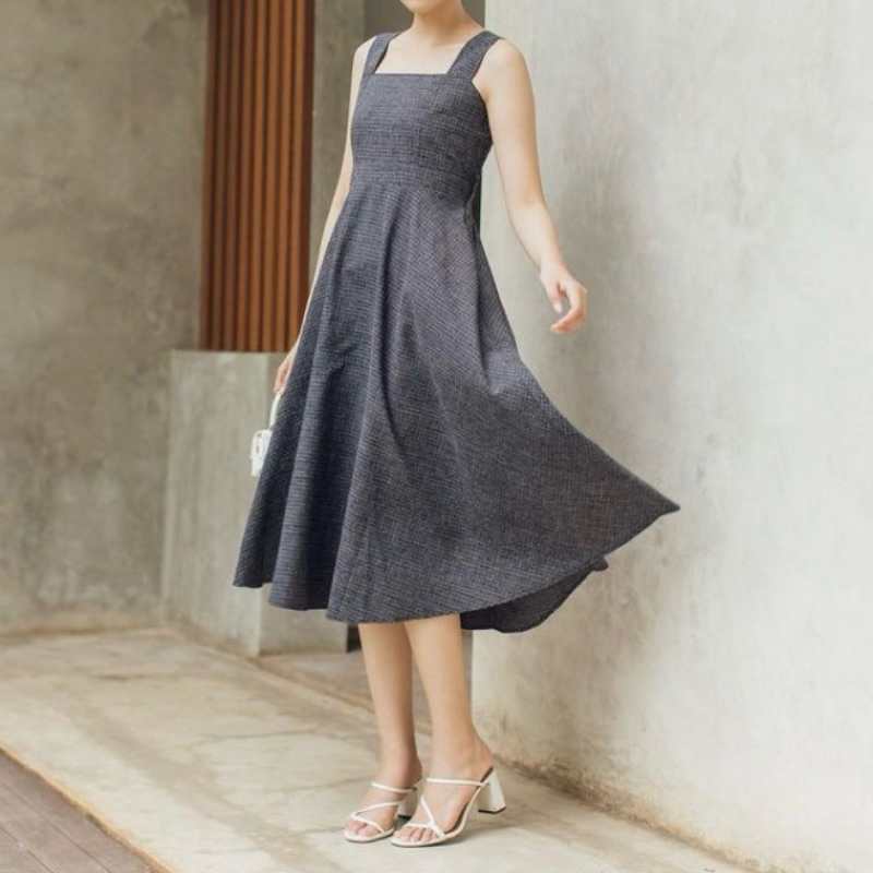 [Preloved] Claryn - Rossey Midi Dress